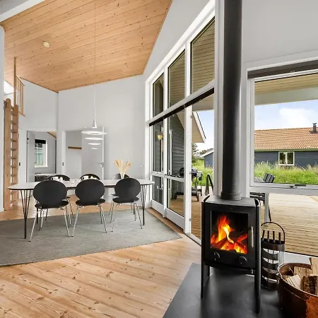 Sylwia - 900m From The Sea In Western Jutland By Interhome * Ulfborg