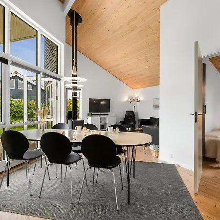 Sylwia - 900m From The Sea In Western Jutland By Interhome