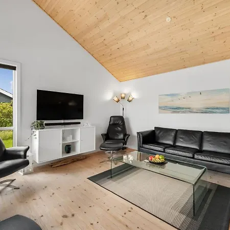 Sylwia - 900m From The Sea In Western Jutland By Interhome *
