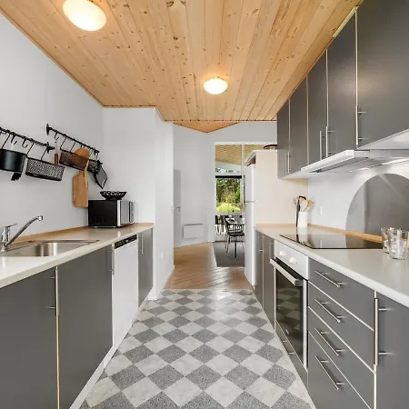 Sylwia - 900m From The Sea In Western Jutland By Interhome * Ulfborg